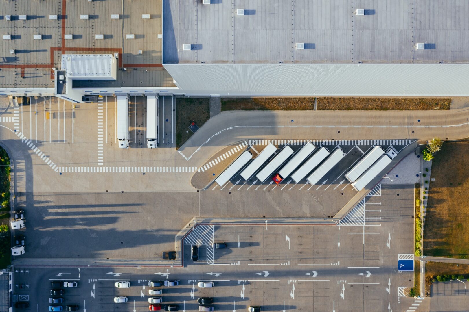 Lavorare nella logistica: cosa vuol dire, stipendi e competenze
