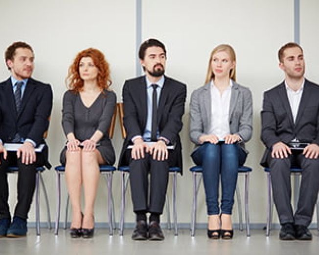 Come trovare lavoro in fretta e senza spendere troppo (con o senza laurea)